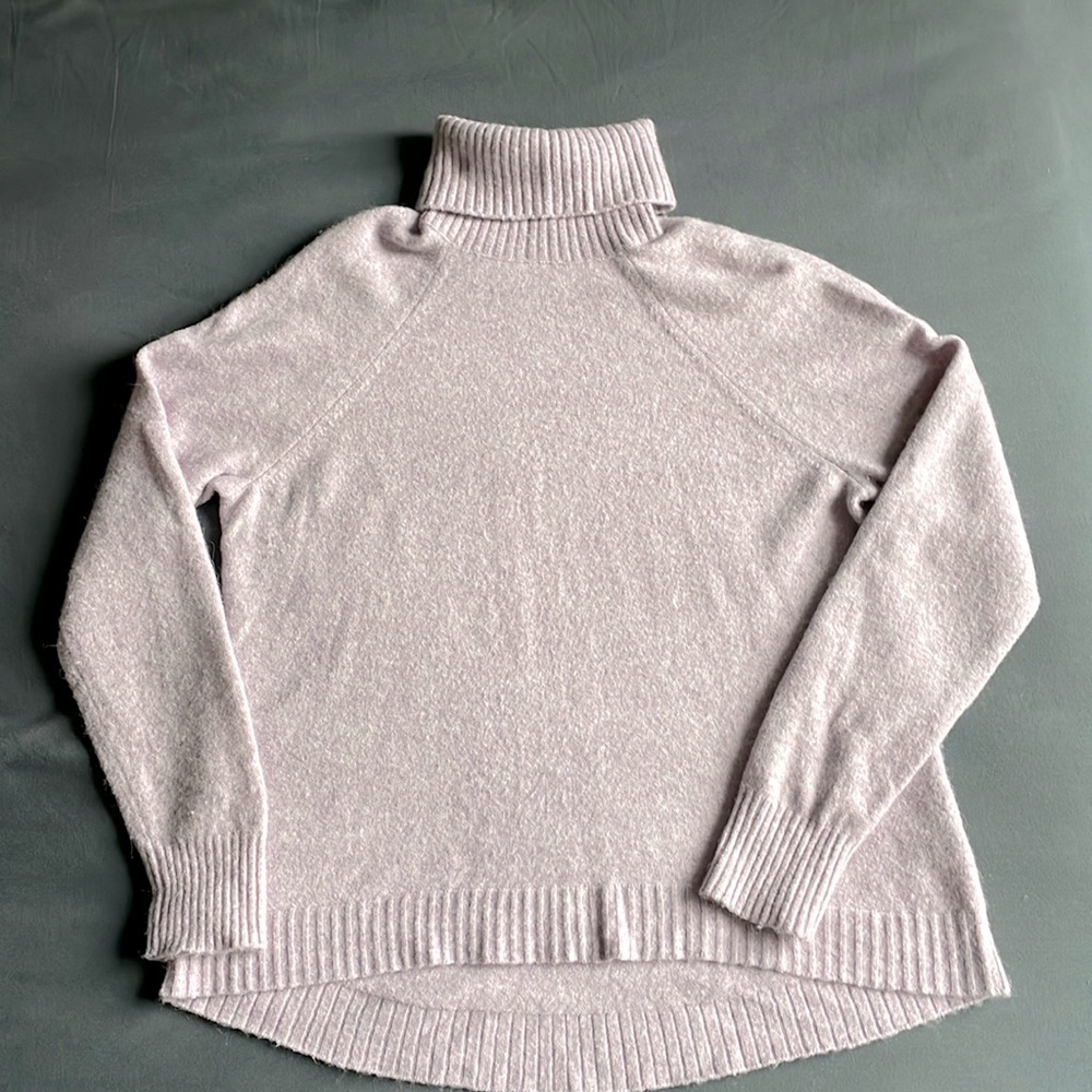 JCrew Turtleneck sweater soft wool blend M